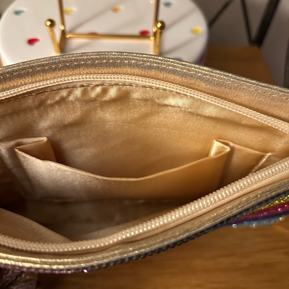 “Nina” Wristlet Clutch Nwt - Picture 3 of 5